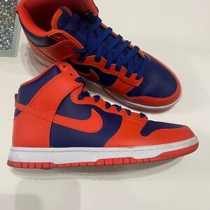 Nike High-Top Sneakers in Navy and Orange